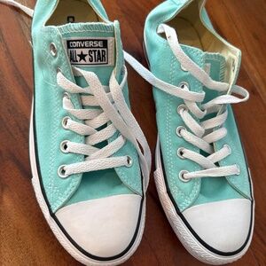 Converse brand new